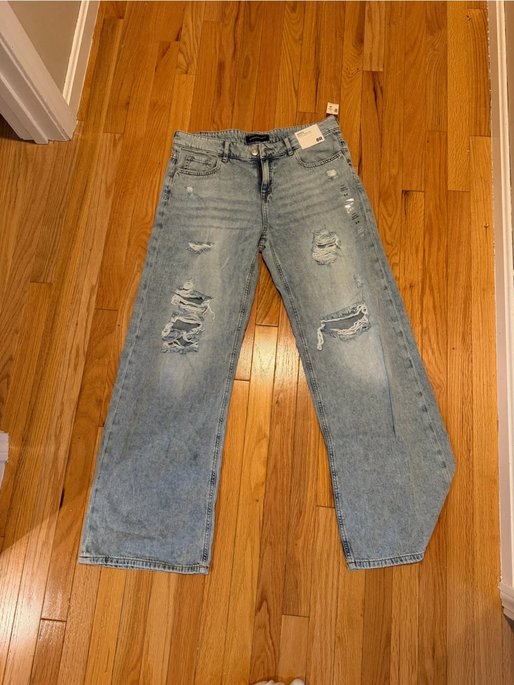 Aeropostale Women's Light Blue Distressed Straight Jeans
